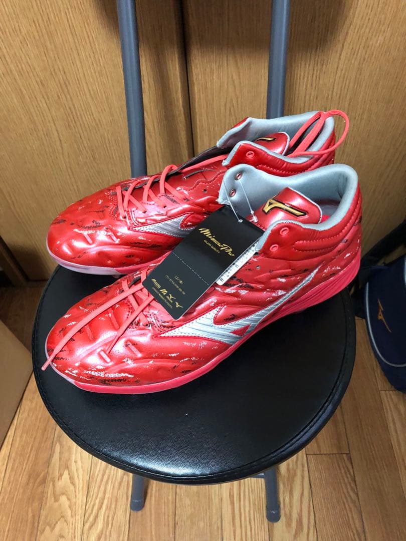 最終日売り切りセール　ミズノ　野球スパイク赤　27.5