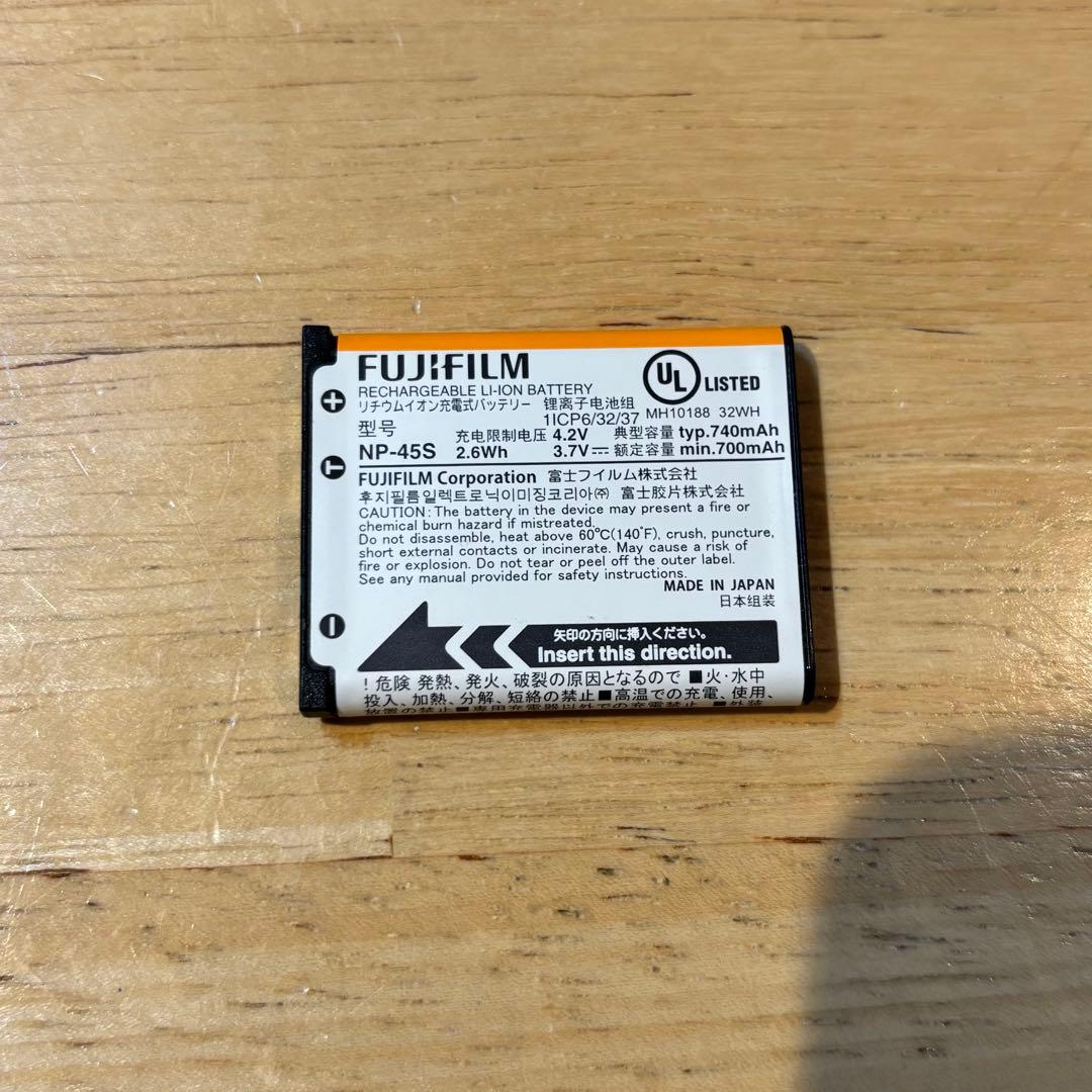 デジタルカメラ FUJIFILM FinePix XP120