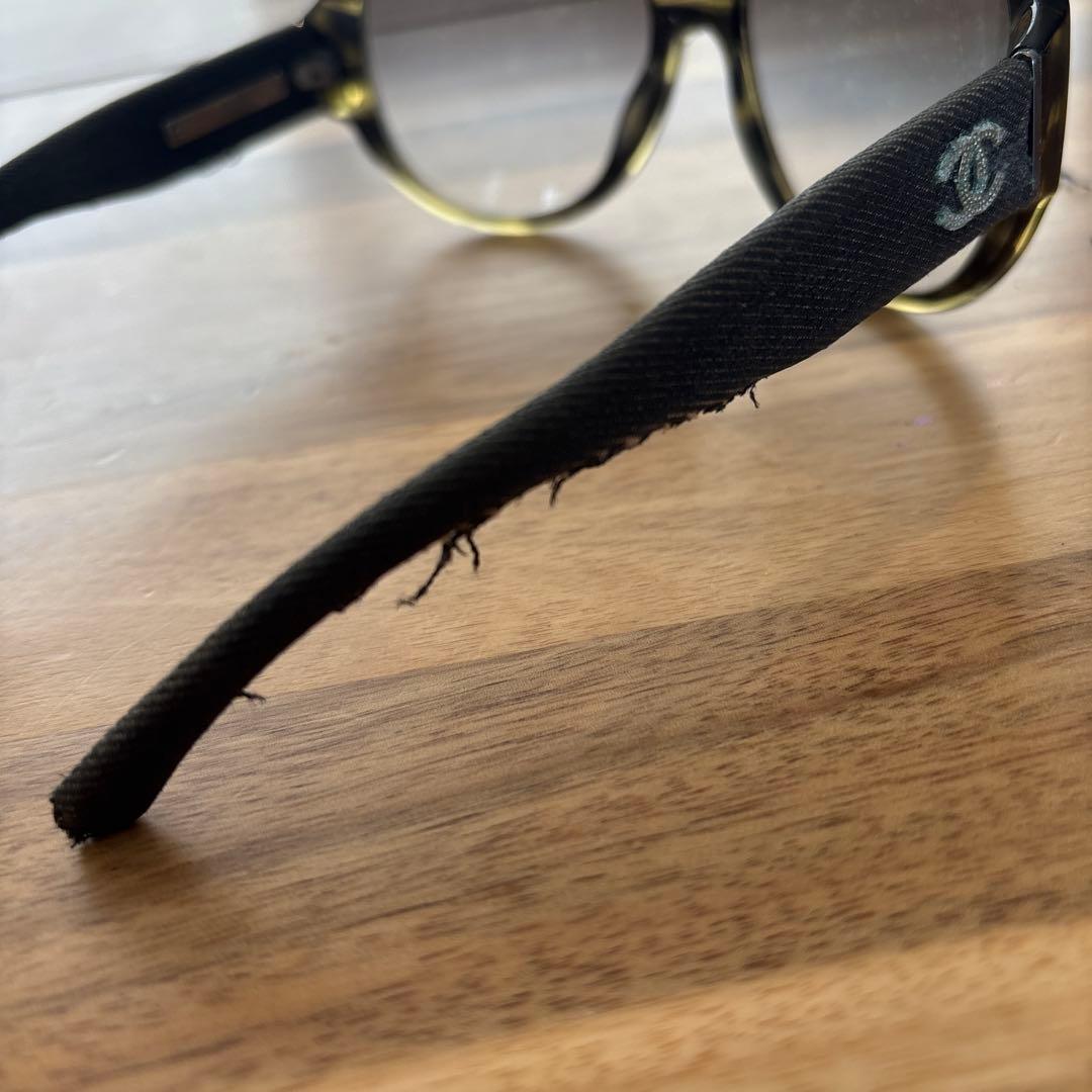 CHANEL キャットアイサングラス