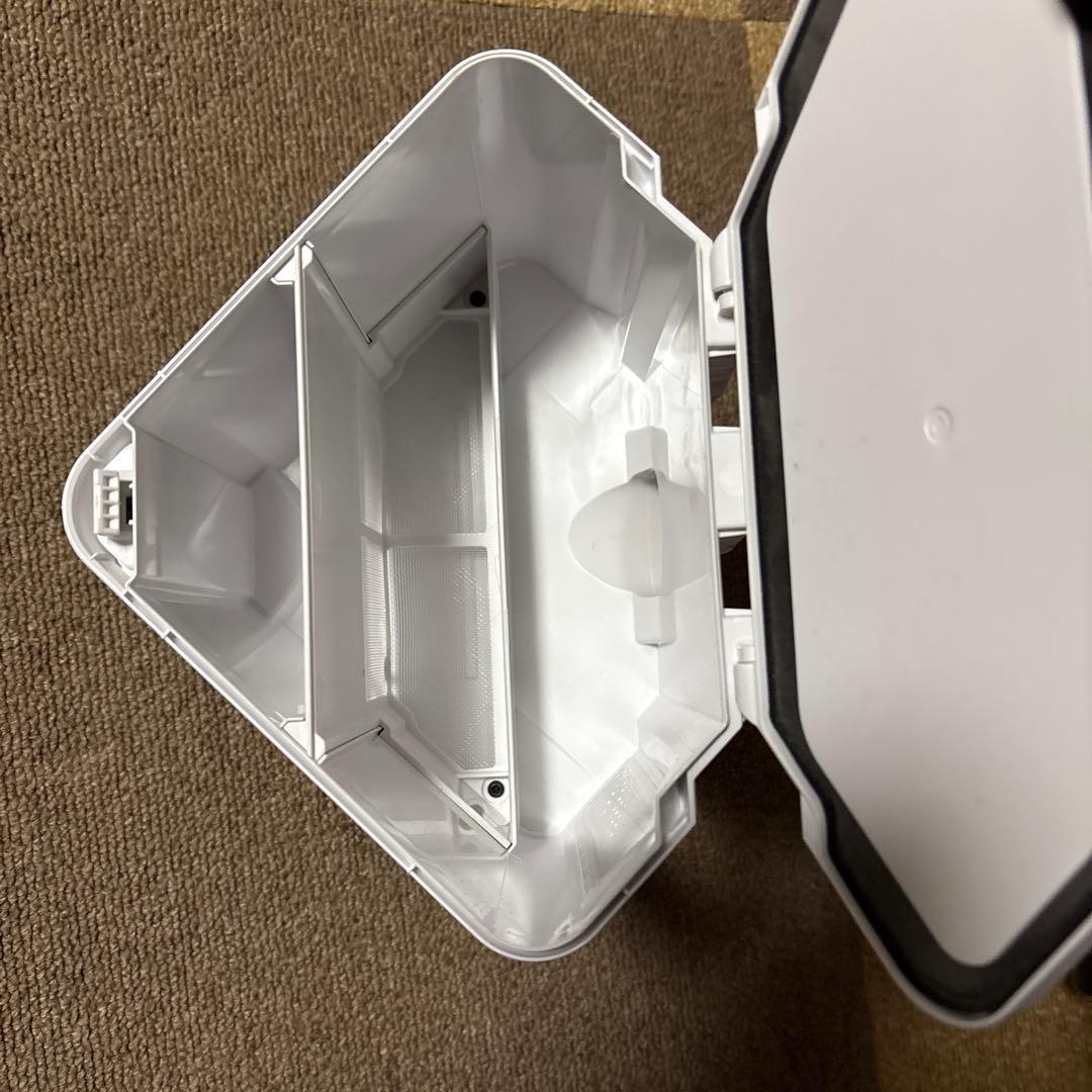 Shark シャーク　掃除機 LC751 本体 新品に近い