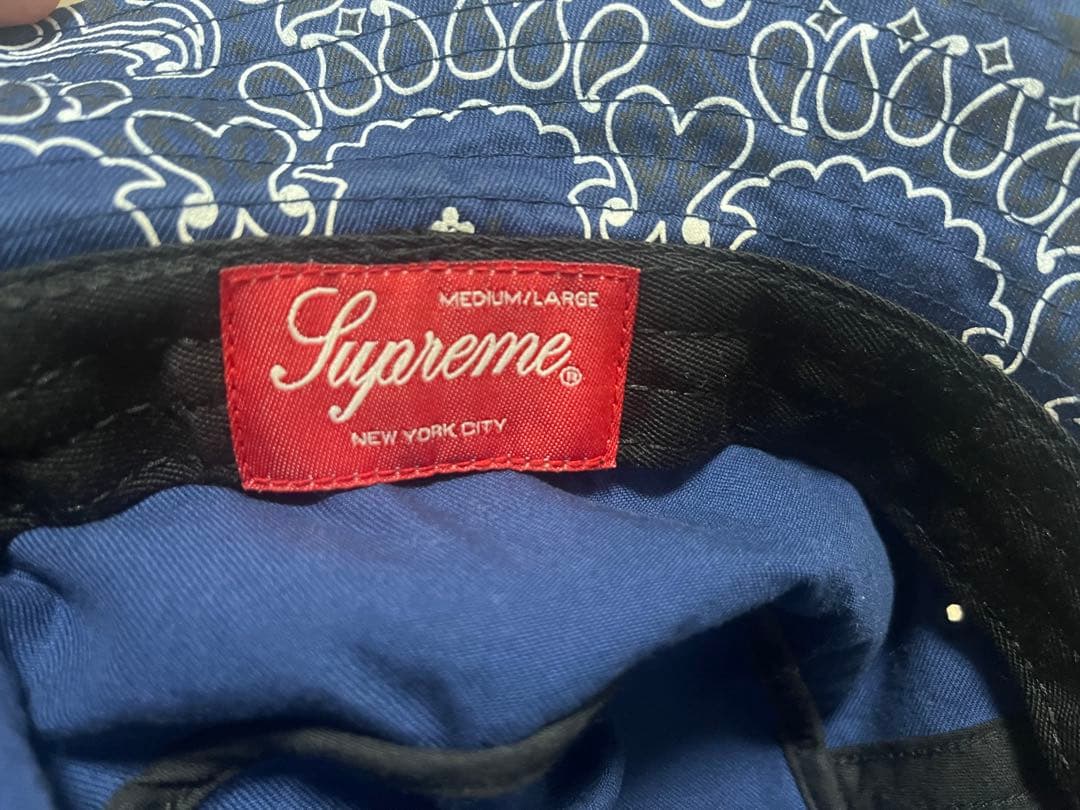 シュプリーム　バンダナ柄バケハ