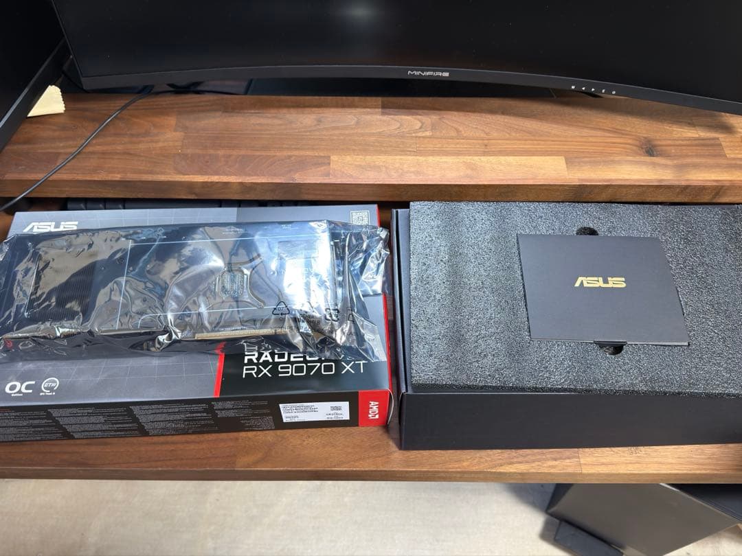 【美品】ASUS PRIME RX9070XT 16GB OC