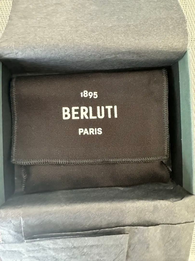 BERLUTI ベルルッティ　新品未使用　黒 レザー 　カードケース