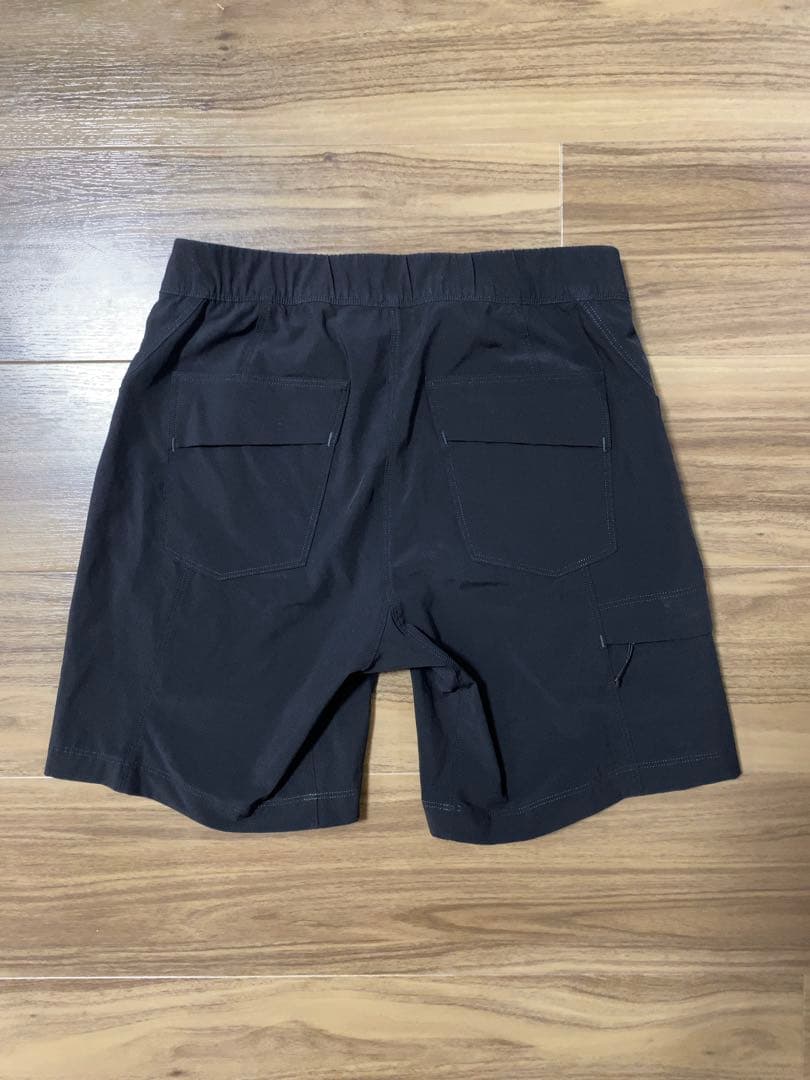 アークテリクス　ハーフパンツ　ショートパンツ　レディース　Arc'teryx