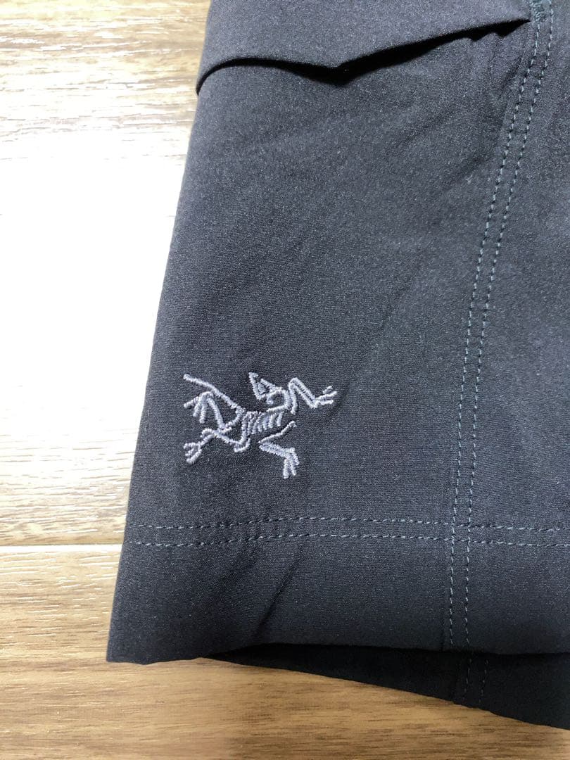 アークテリクス　ハーフパンツ　ショートパンツ　レディース　Arc'teryx