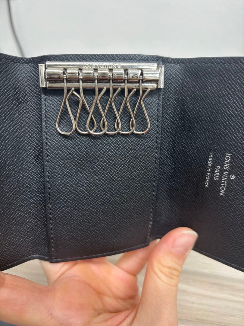 【値下げ】LOUIS VUITTON ブラックキーケース