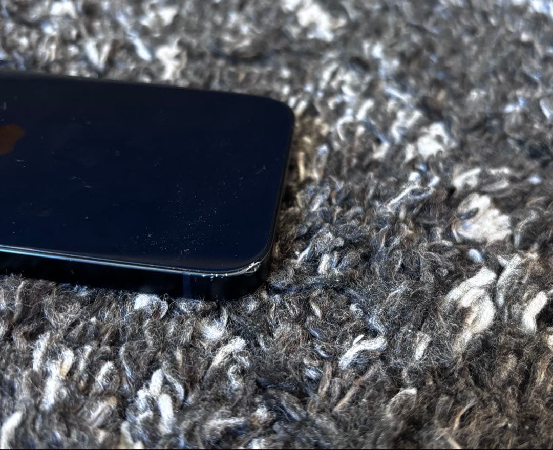 即日発送可Apple iPhone 14 本体　　充電器付き