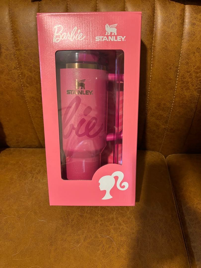 STANLEY Barbie 水筒 ピンク　1.18L
