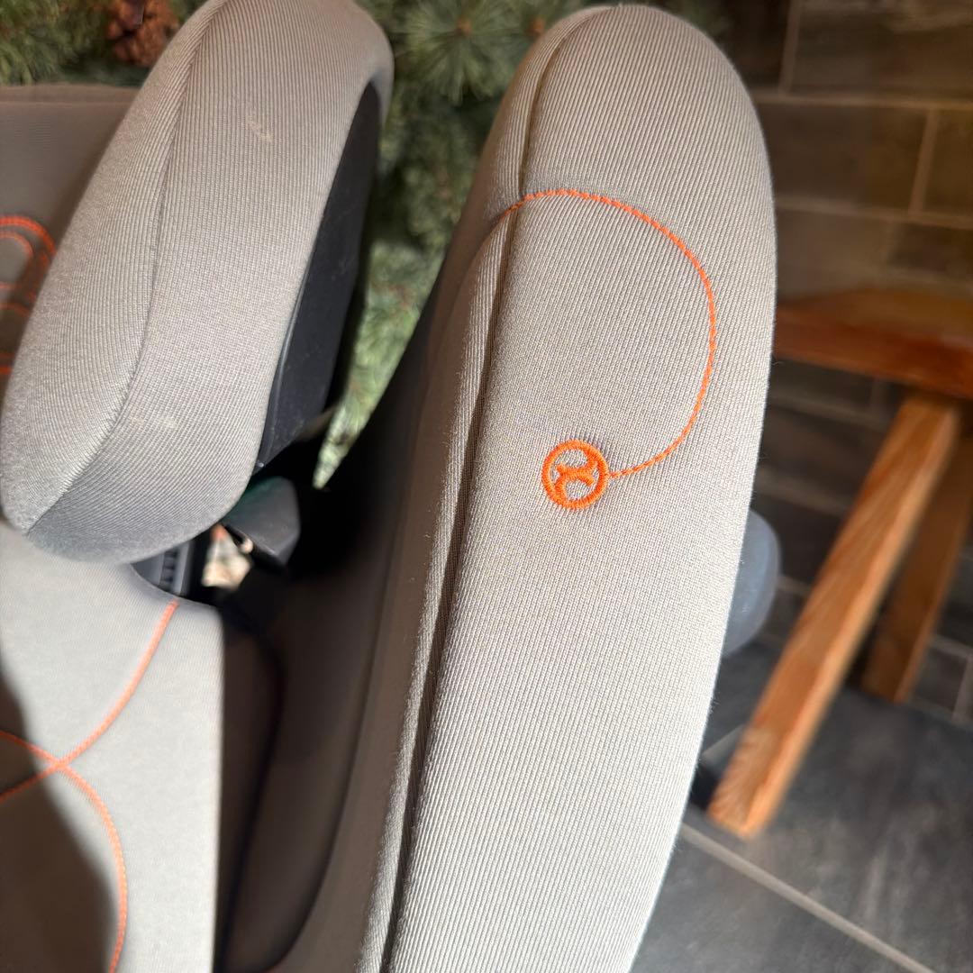 cybex サイベックス パラス G アイサイズ pallas G i-SIZE