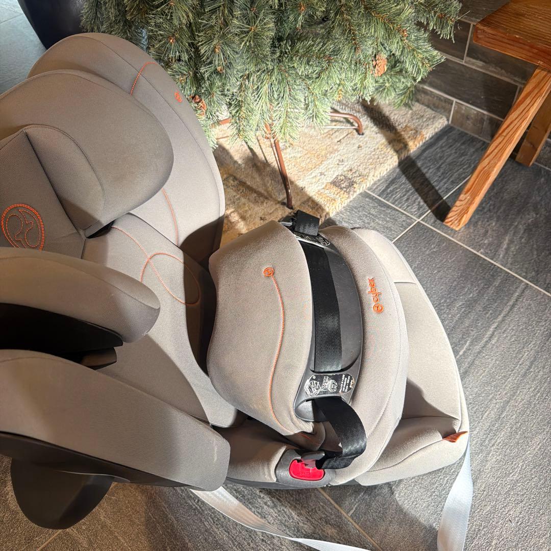 cybex サイベックス パラス G アイサイズ pallas G i-SIZE