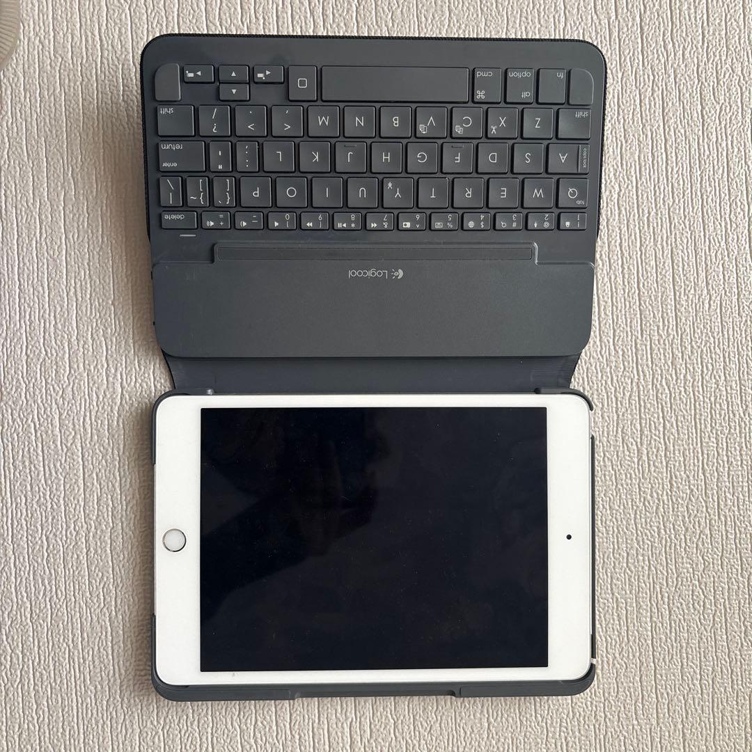 iPad、キーボード付きケース ブラック