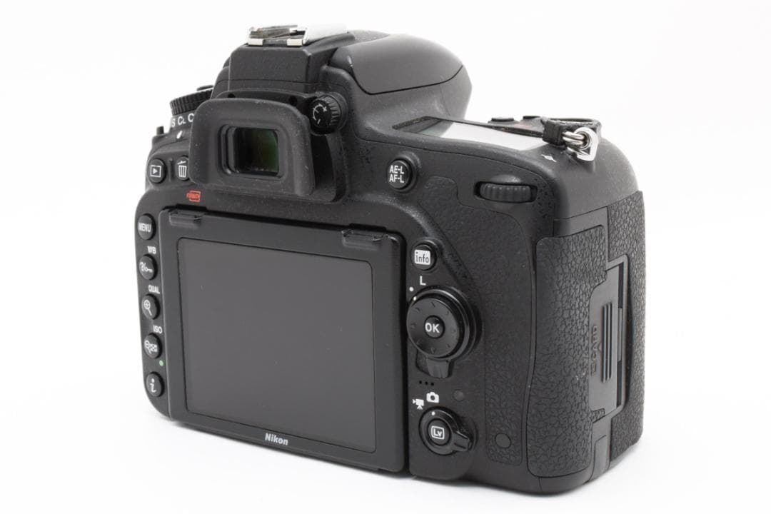 ■ 美品 ■ ニコン　Nikon D750 ボディ 《S数13651回》