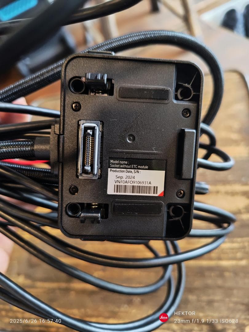 ピ*ツ様  ドライブレコーダー 2024年モデル 配線付き 【後方カメラの