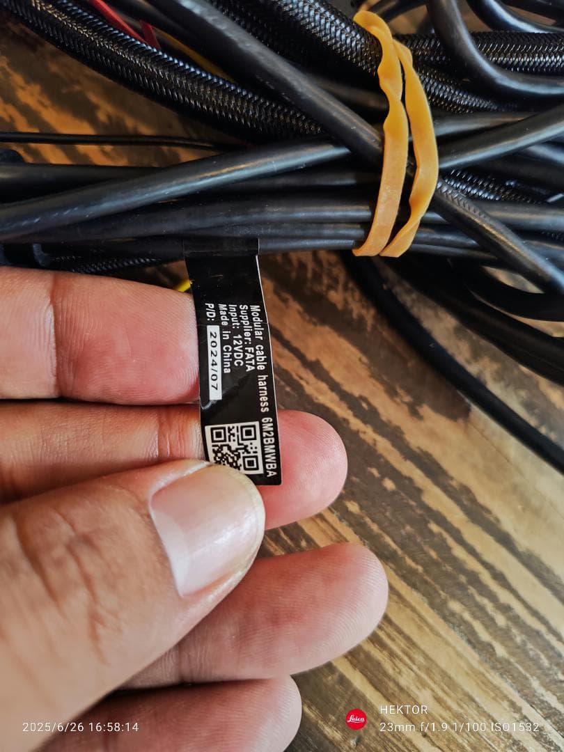 ピ*ツ様  ドライブレコーダー 2024年モデル 配線付き 【後方カメラの