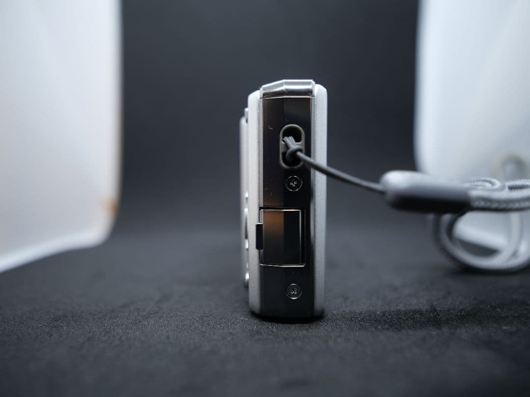 【動作確認済・電池充電器付】LUMIX コンデジDMC-FS7