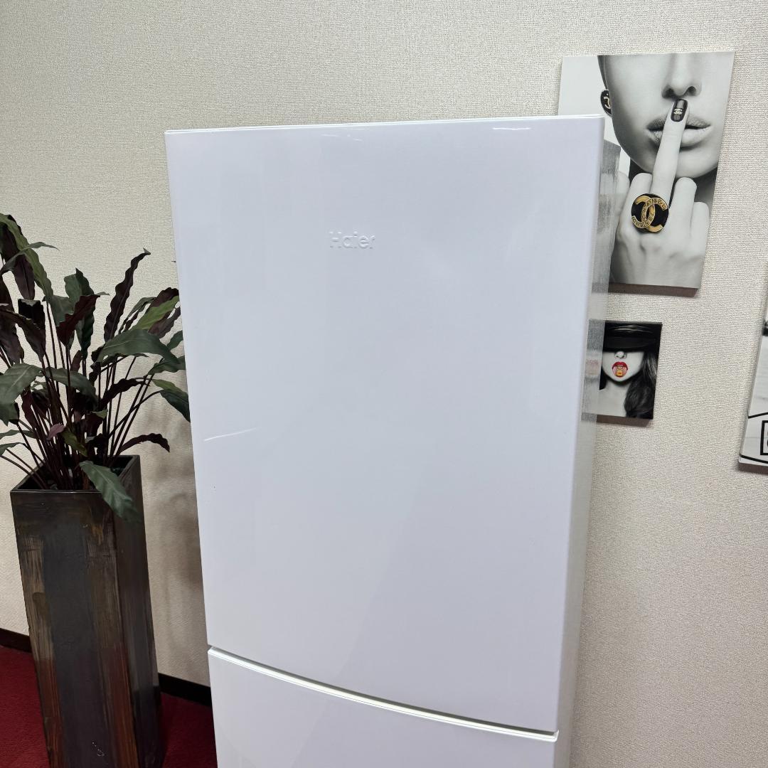 東京23区送料無料　美品ハイアール2ドア　2022年製218L　洗浄/除菌済み