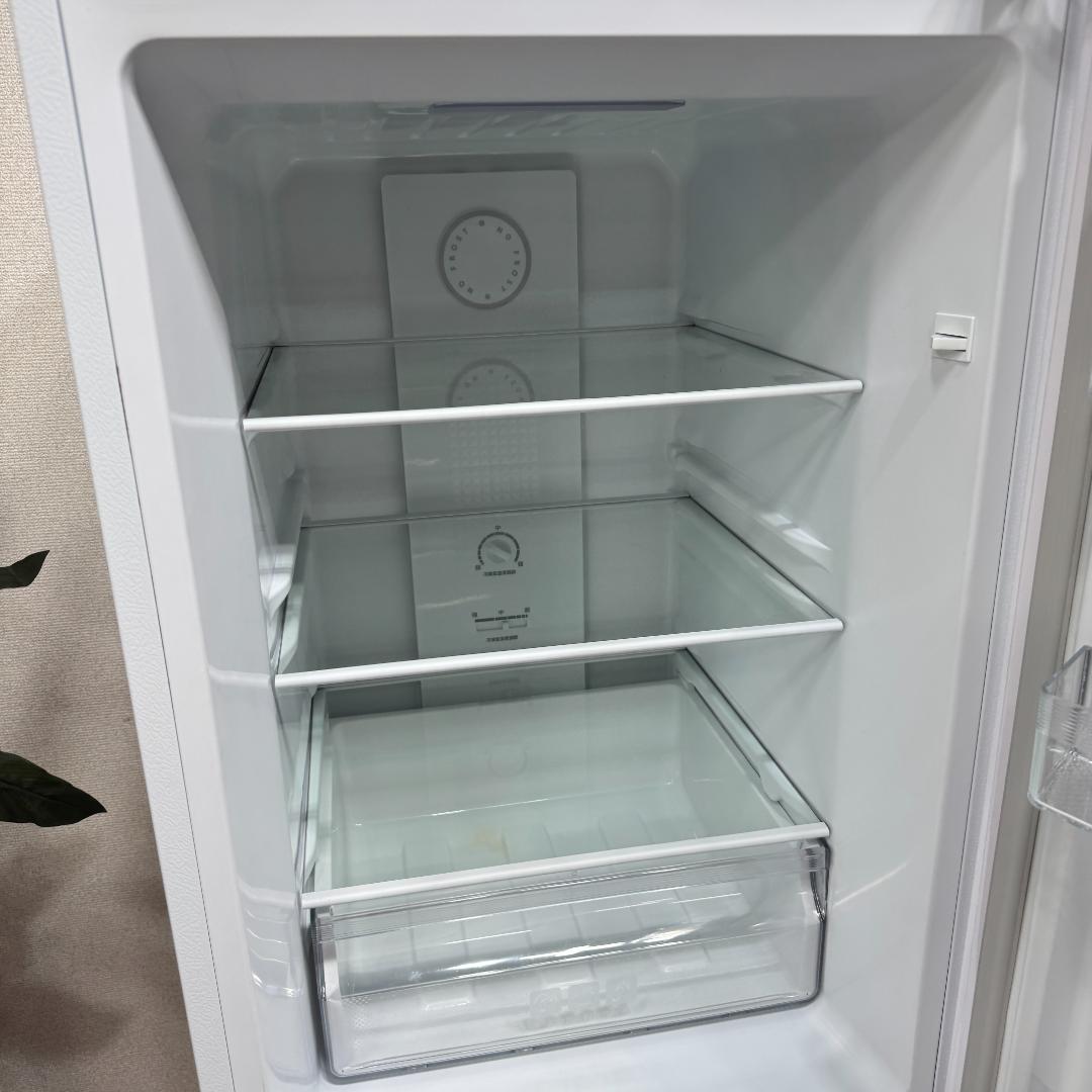 東京23区送料無料　美品ハイアール2ドア　2022年製218L　洗浄/除菌済み