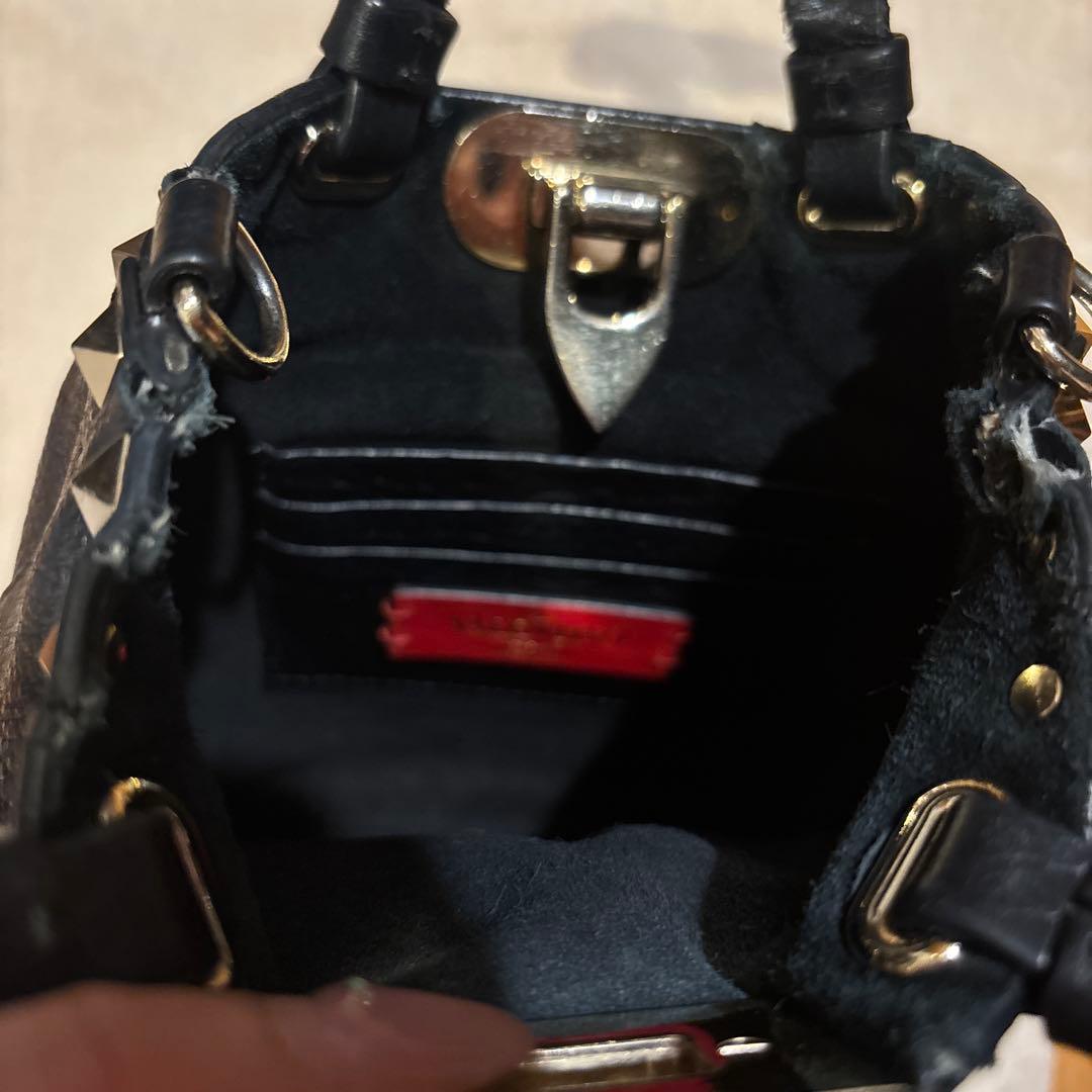 ヴァレンティノ　ロックスタッズショルダーバッグ