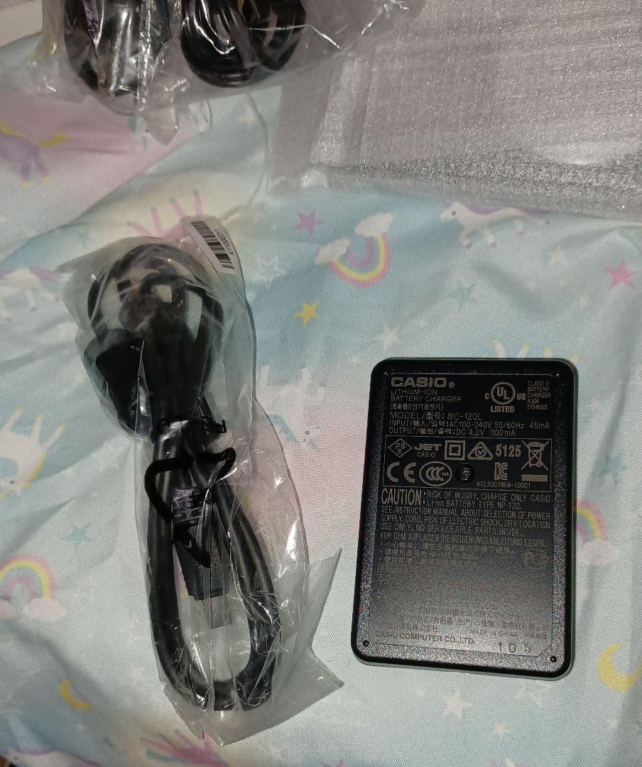 鋼の錬金術師　CASIO　exilim ex-s200デジタルカメラ