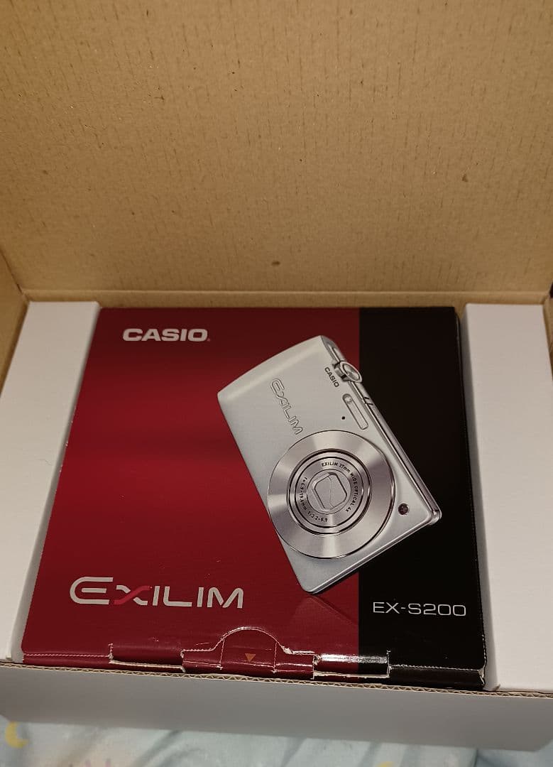 鋼の錬金術師　CASIO　exilim ex-s200デジタルカメラ
