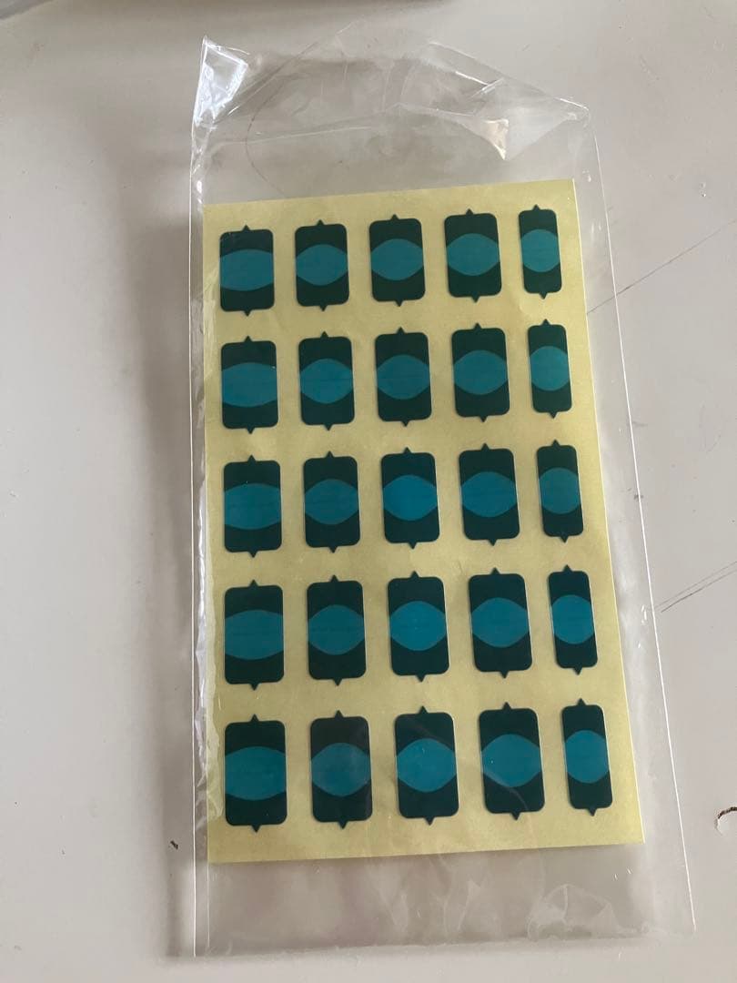 認定モデルハンド　10本エメリーボードとキューティクルシール付き　美品