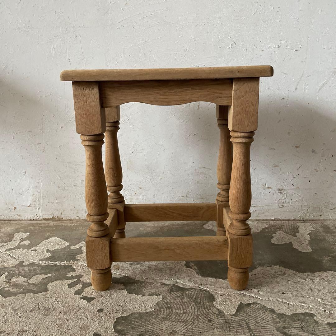 ビンテージ　サイドテーブル ベッドサイドテーブル　スツール　小　剥離