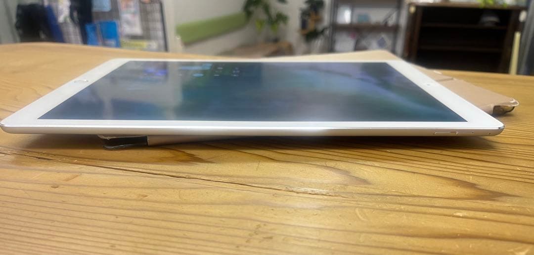 美品　iPad Pro 12.9 Wi-Fi 128GB ＋純正アップルペンシル