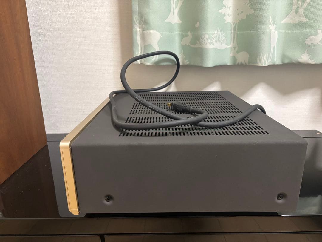 accuphase (アキュフェーズ) E-213 プリメインアンプ　中古