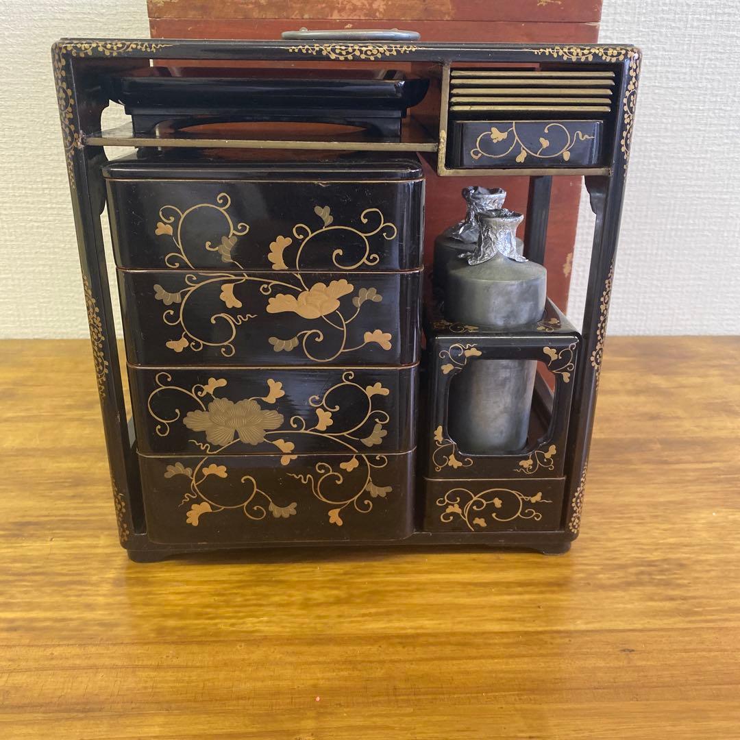 【貴重】野弁当　黒漆重箱 堤重　花見弁当　金装飾付き