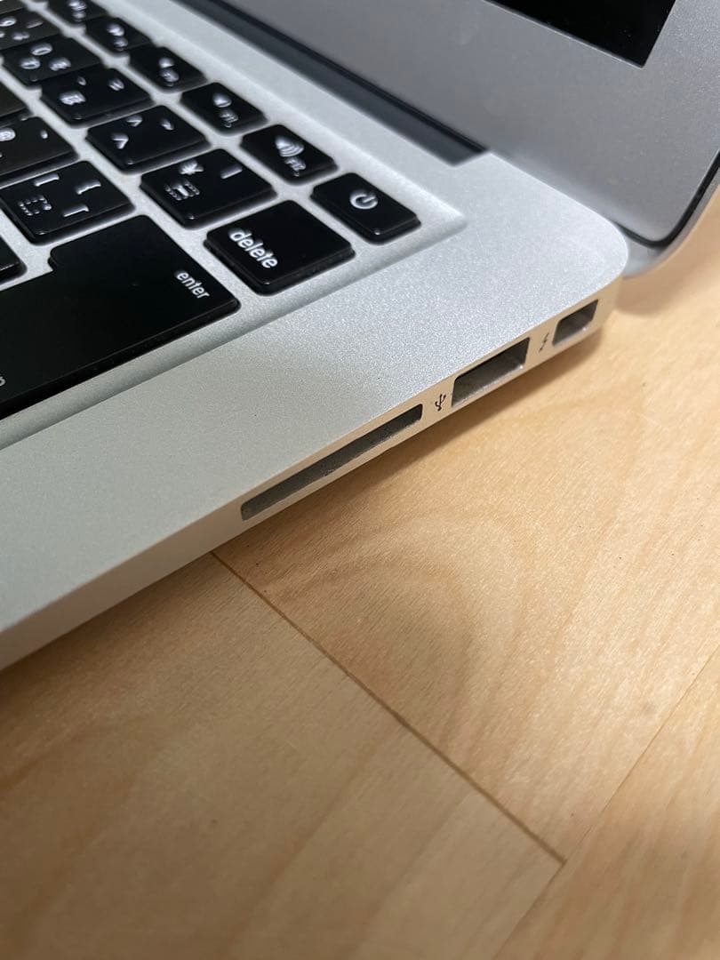 Apple MacBook Air シルバー