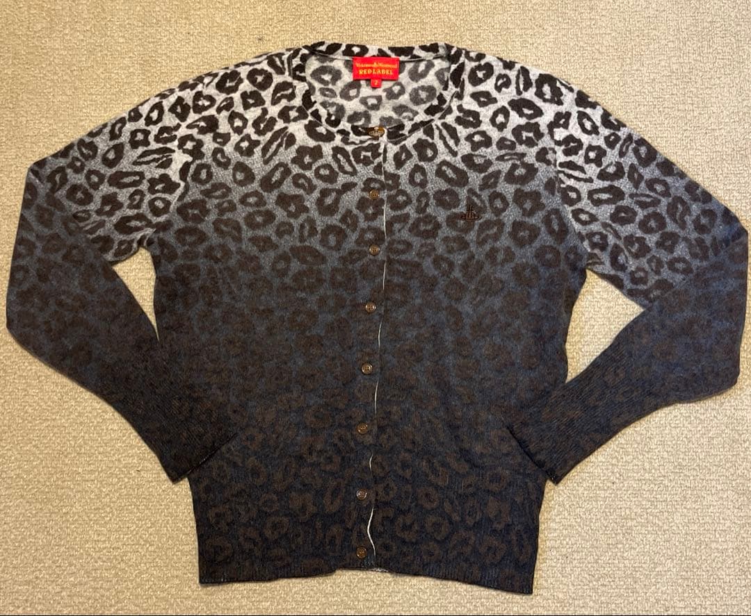本日のみセール❗️ヴィヴィアンウエストウッド　豹柄カーディガン