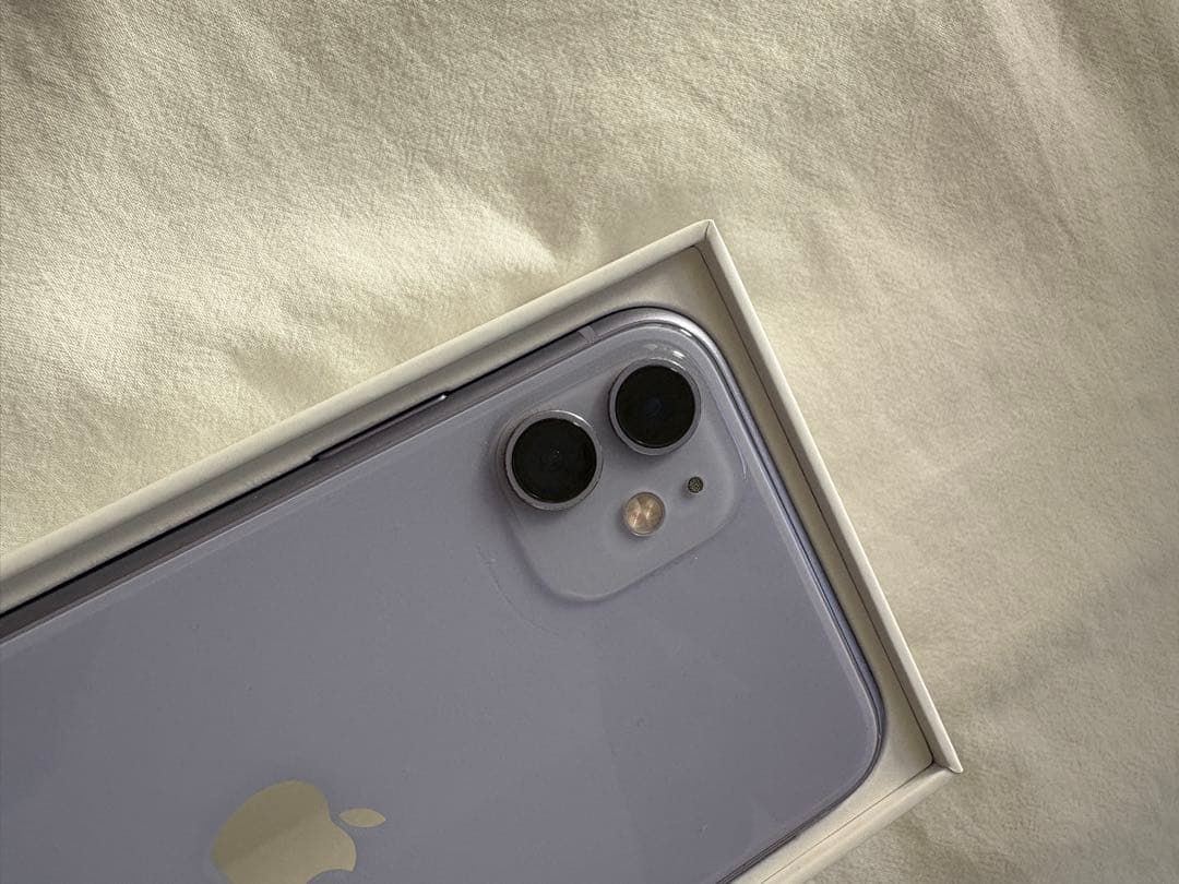 【美品】Apple iPhone11 パープル128GB SIMフリー初期化済み