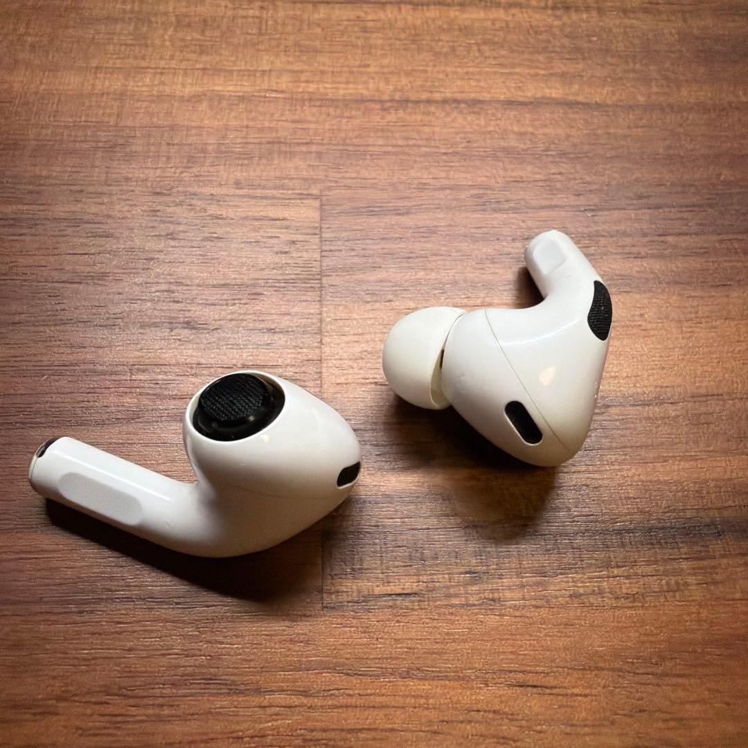 AirPods Pro2 本体 充電ケース 付属品(左イヤーチップのみ破損)