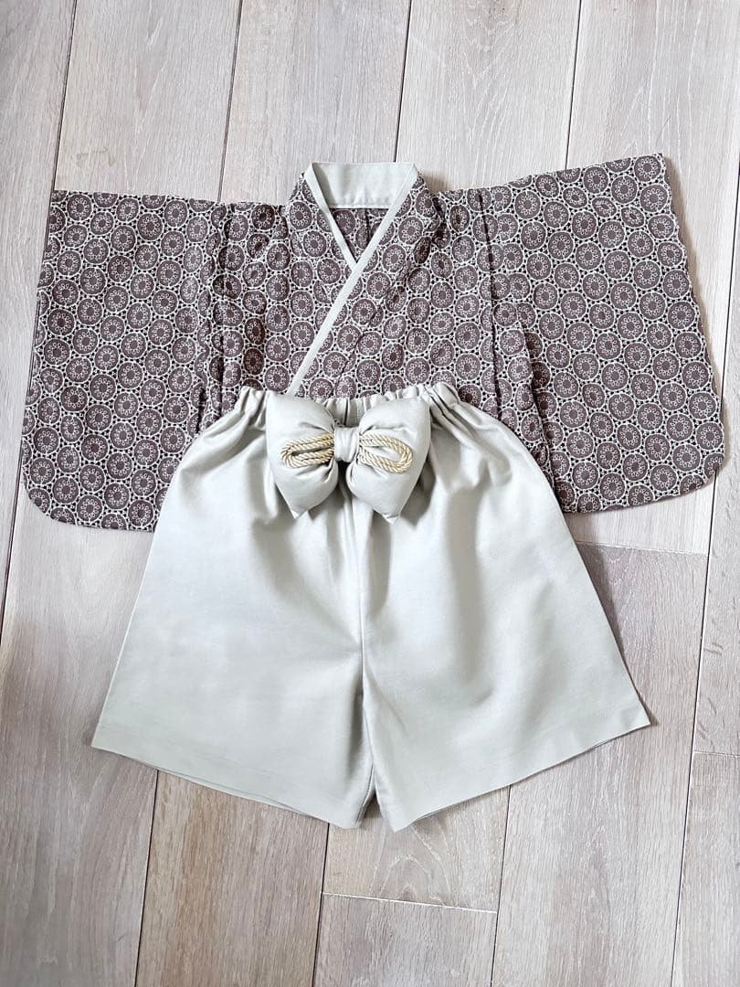 de袴　サークル柄　ブラウンベビー着物 ドレス ブラウン模様 大きなリボン