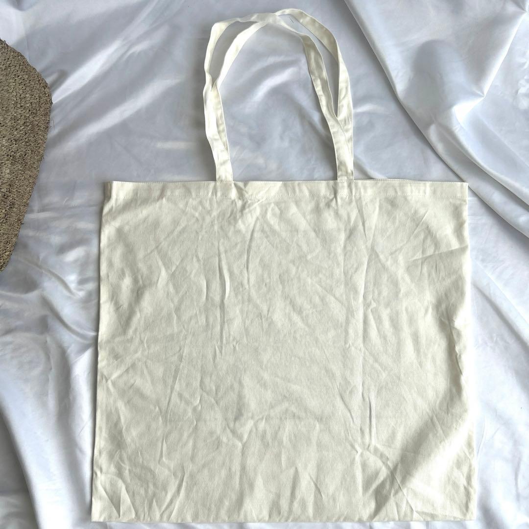 【真夏の大特価SALE！】ヴィオラドーロ　カゴバッグ　トートバッグ　タッセル