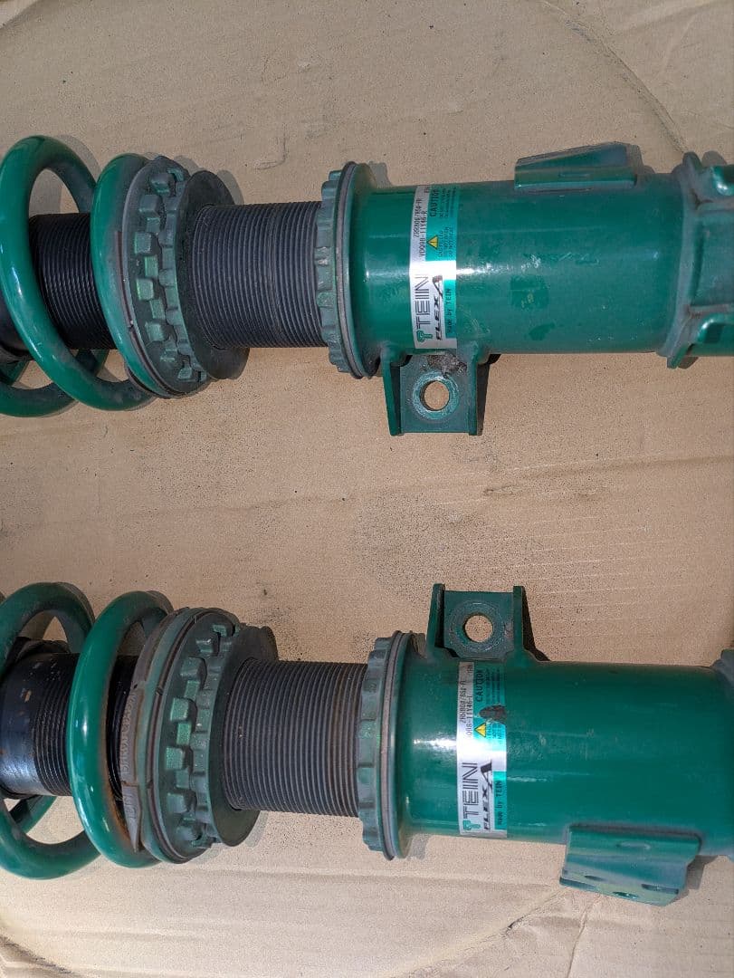 80系ヴォクシー TEIN FLEX A 車高調