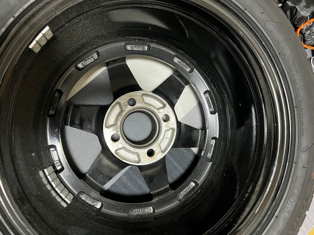 15インチ　7j pcb100 4穴　旧車ロンシャン風ホイール