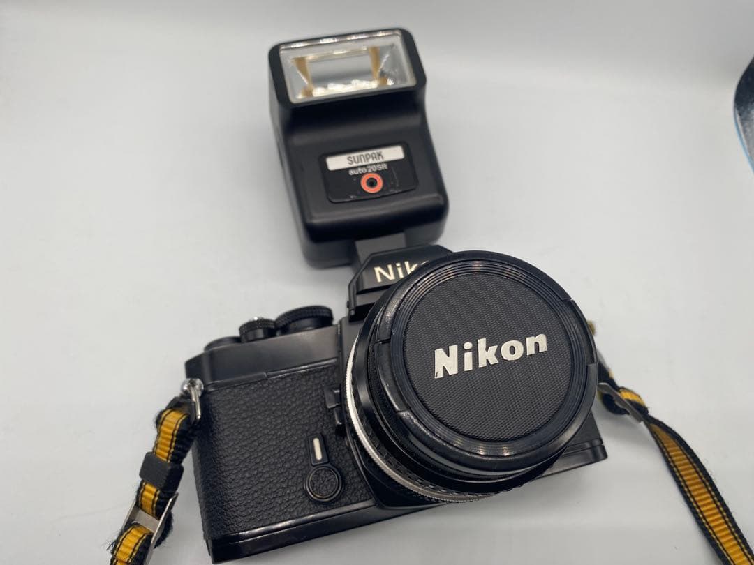 Nikon 一眼レフカメラ 50mmレンズ付き