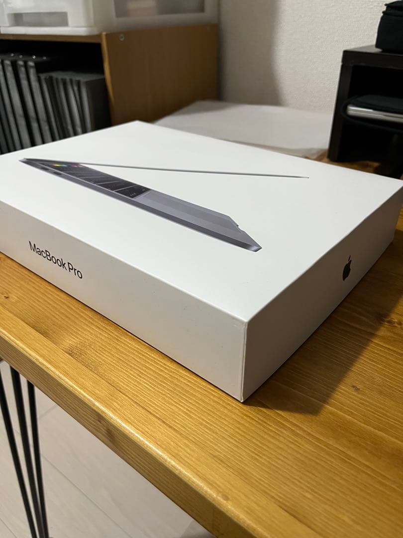 MacBook本体 MacBook Pro (13-inch, 2019)
