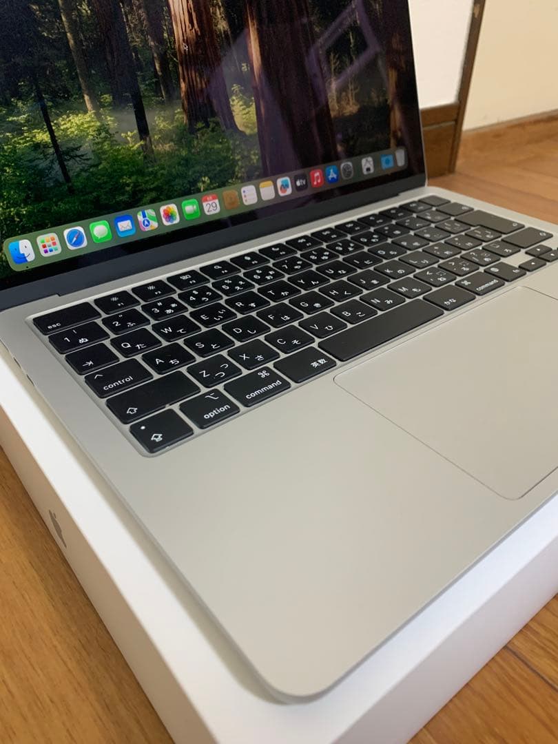 MacBook Air 2022 Apple M2チップ13 インチ