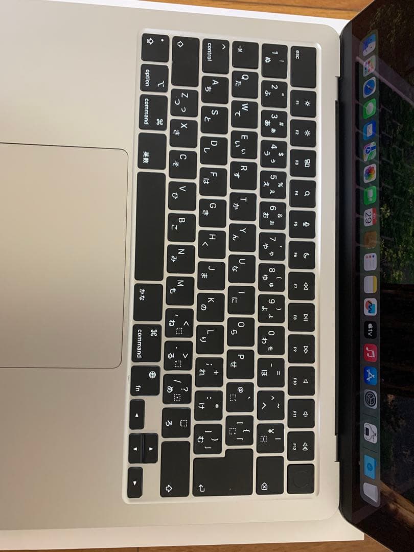 MacBook Air 2022 Apple M2チップ13 インチ