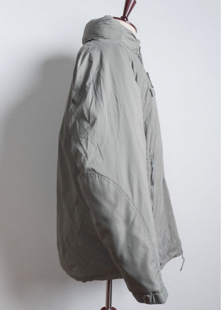 【新品実物】米軍 ECWCS Level7 Climashield M-R