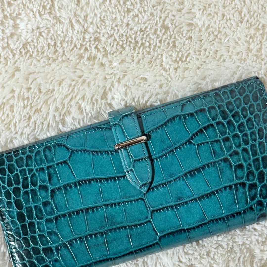 ⭐️新品未使用⭐️　Epoi　エポイ　クロコ型押し　長財布　ベルトストラップ