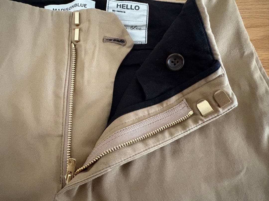 MADISONBLUE マディソンブルー クロップドチノパンツ ベージュ