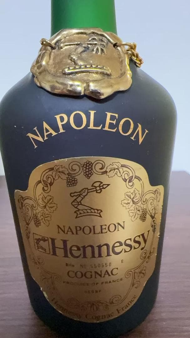 未開栓 ヘネシー ナポレオン コニャック 金キャップ 700ml 40% 箱付き