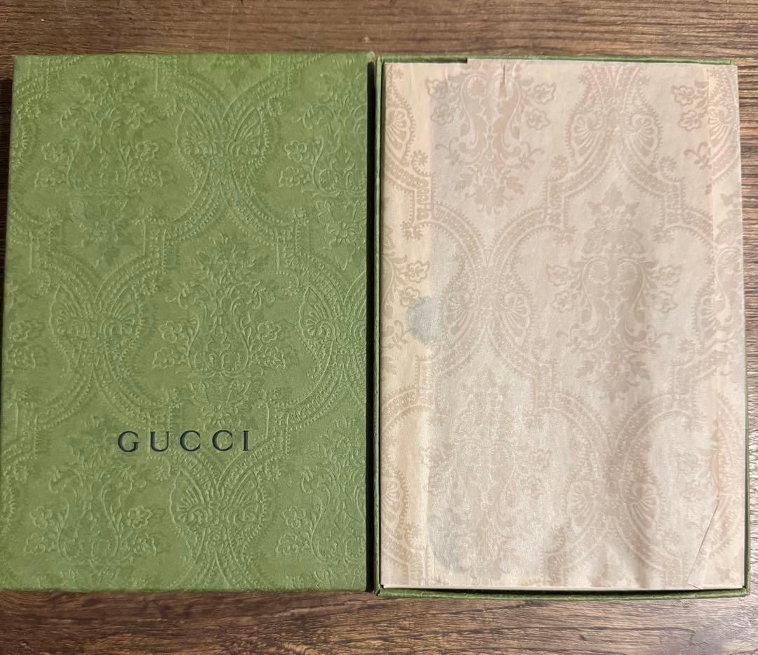 新品　グッチ GGスプリーム iPhone 13 14 15ケース GUCCI