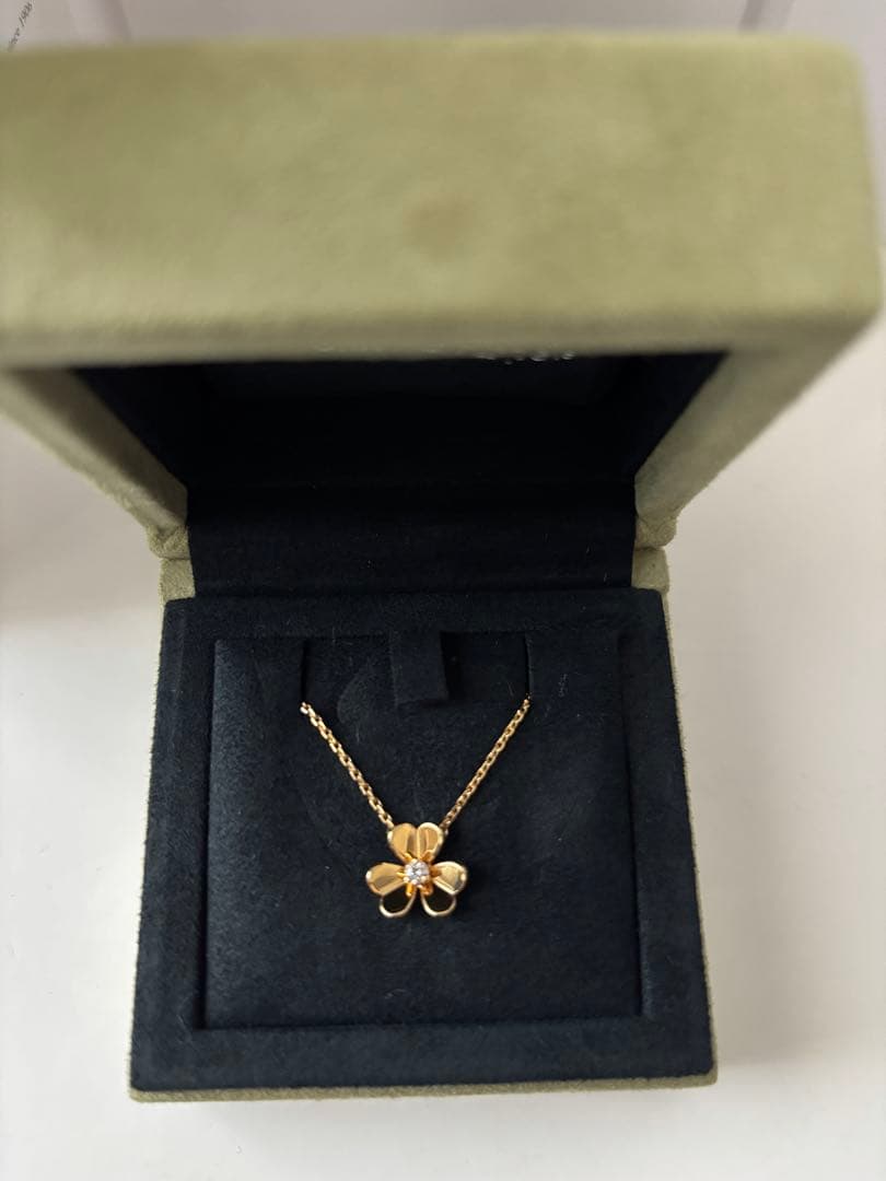 ヴァンクリーフ&アーペル　フリヴォルミニペンダント