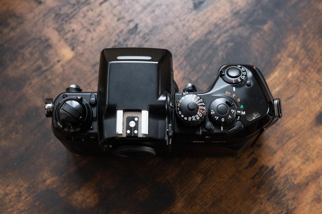 動作品 Nikon F4　ニコン フィルムカメラ