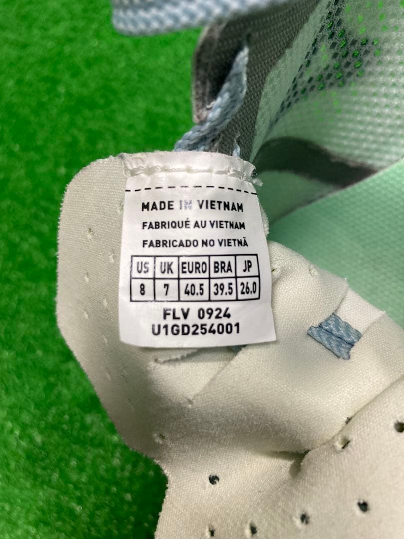 MIZUNO ウエーブリベリオンプロ3　26.0cm