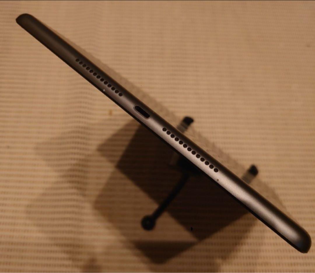 完動品iPad第8世代(A2270)本体32GBグレイ送料込FFLGW